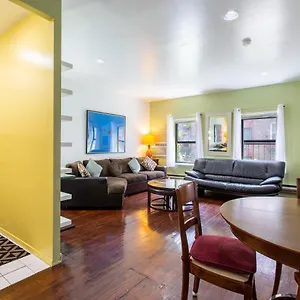 Special Two Bed Apt Midtown East Apartment